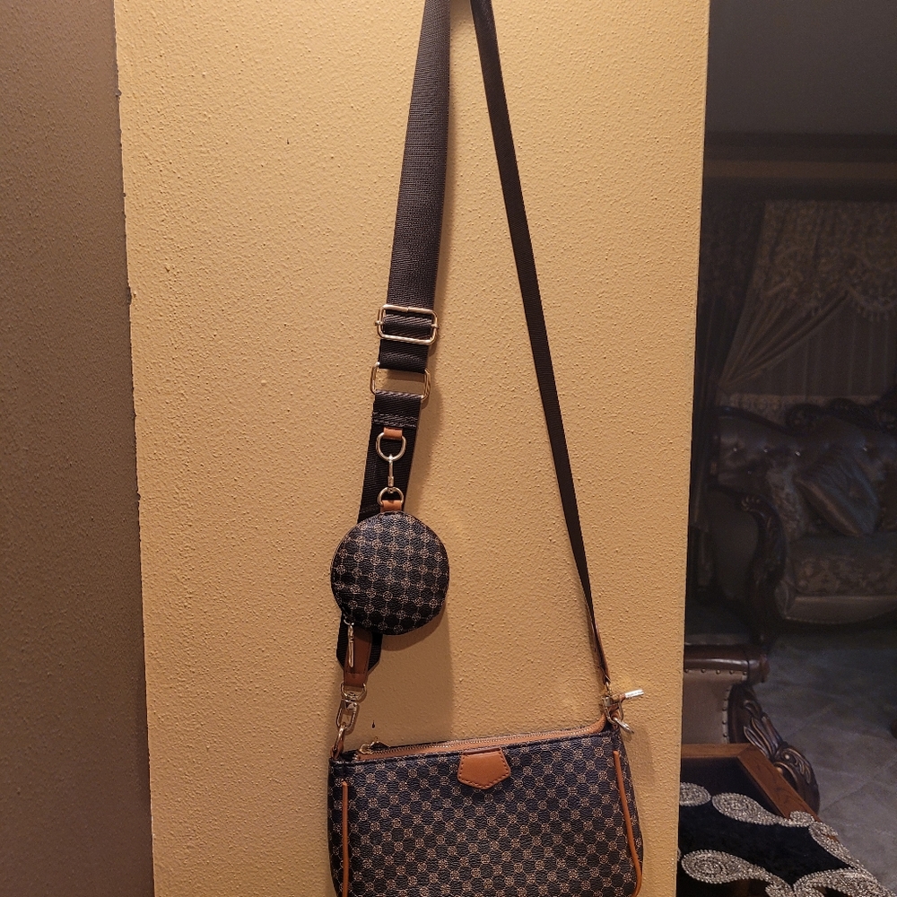 Crossbody bag